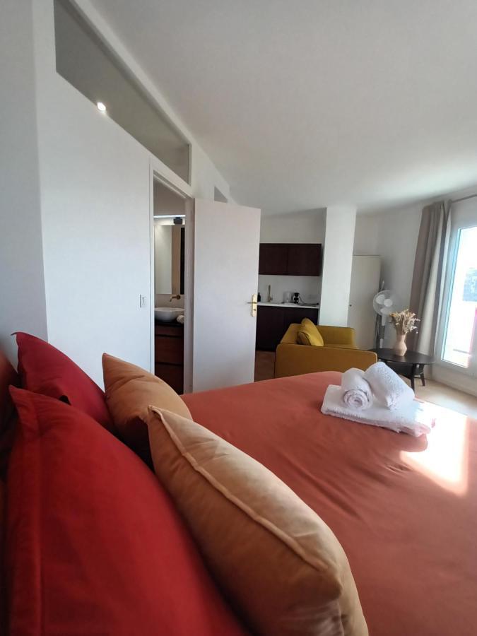 Paris Balcony Top Floor Room Eksteriør billede