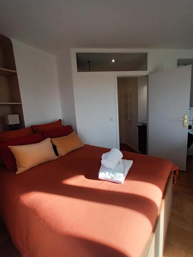 Paris Balcony Top Floor Room Eksteriør billede
